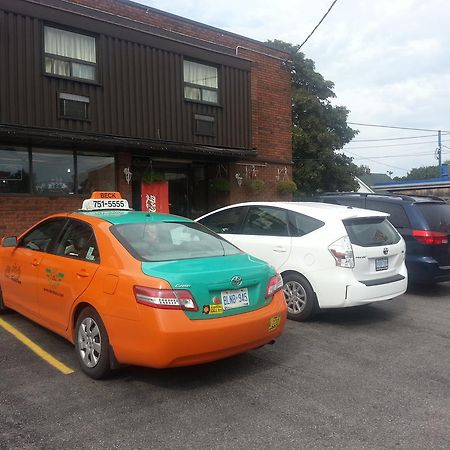 Queensway Motel Toronto Bagian luar foto