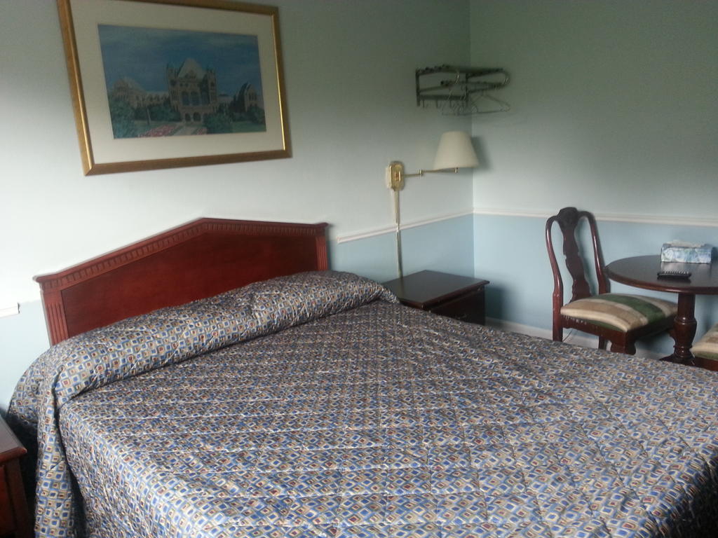 Queensway Motel Toronto Ruang foto