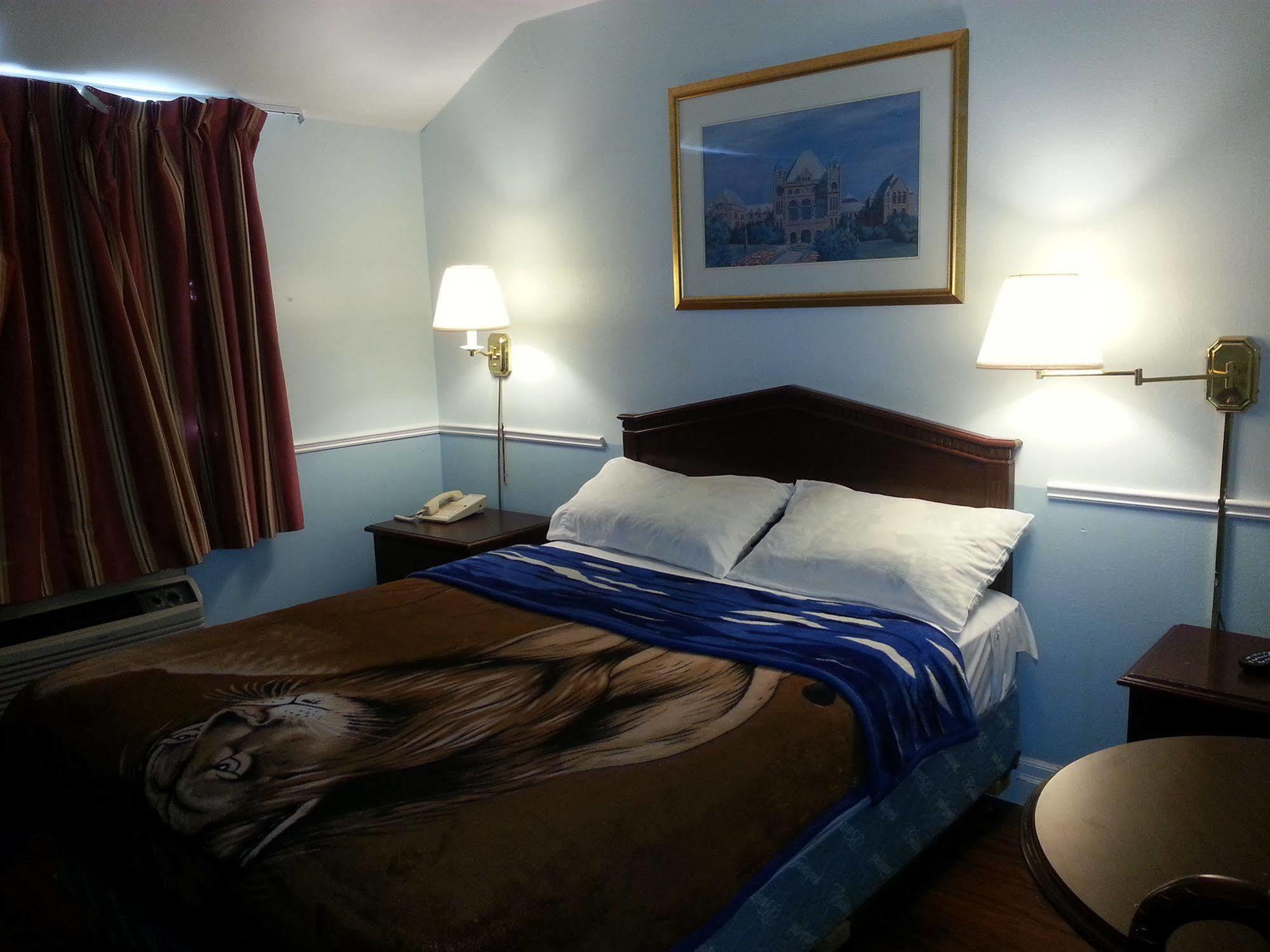 Queensway Motel Toronto Bagian luar foto